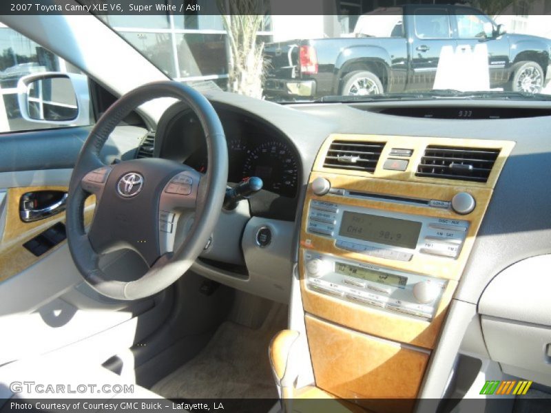 Super White / Ash 2007 Toyota Camry XLE V6