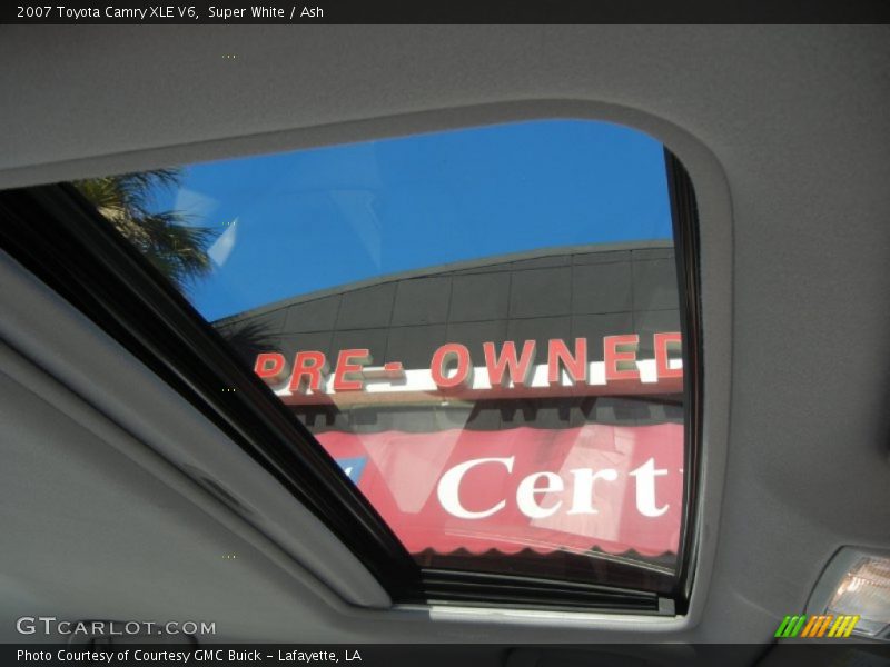 Super White / Ash 2007 Toyota Camry XLE V6