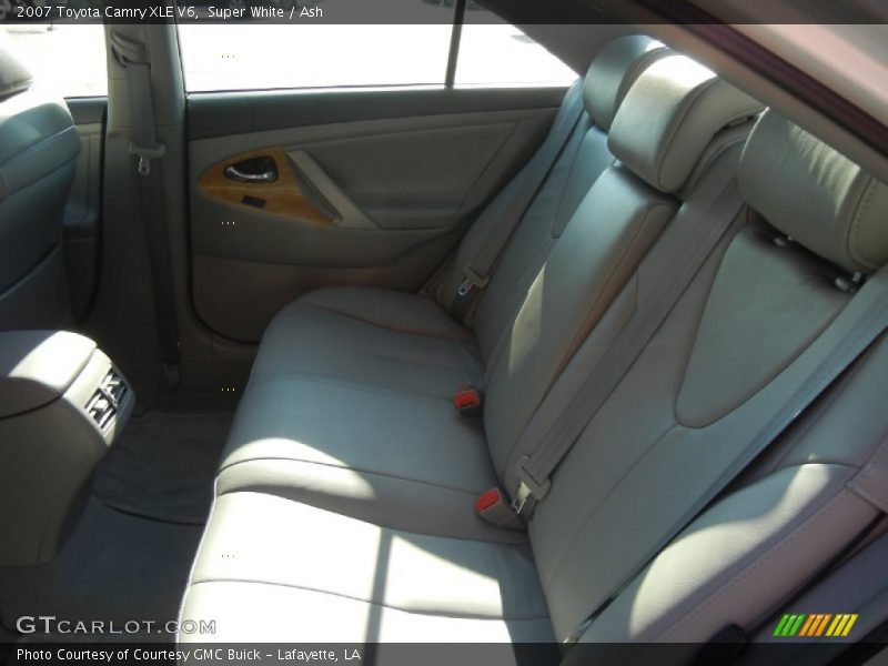 Super White / Ash 2007 Toyota Camry XLE V6