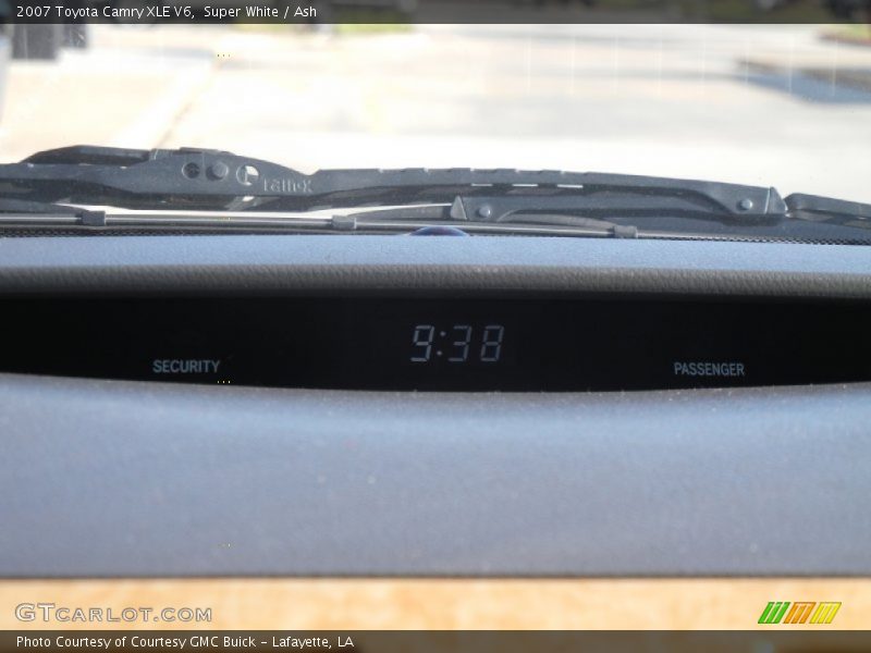 Super White / Ash 2007 Toyota Camry XLE V6