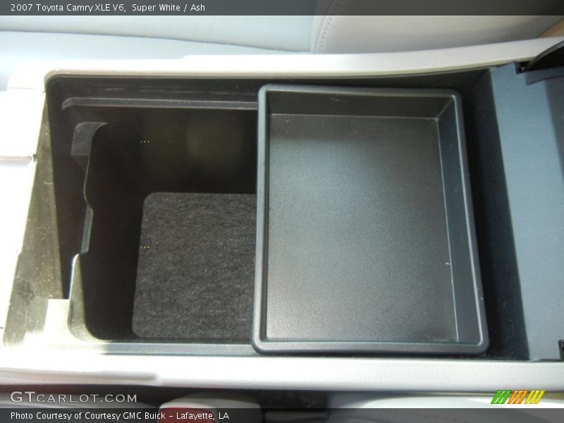Super White / Ash 2007 Toyota Camry XLE V6