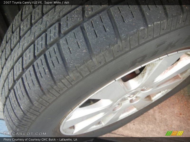 Super White / Ash 2007 Toyota Camry XLE V6