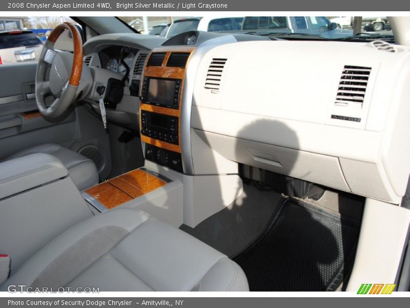 Bright Silver Metallic / Light Graystone 2008 Chrysler Aspen Limited 4WD