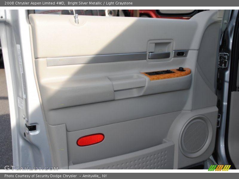 Bright Silver Metallic / Light Graystone 2008 Chrysler Aspen Limited 4WD