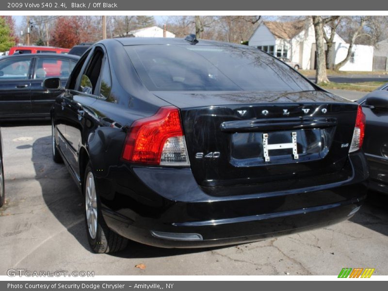 Black / Off Black 2009 Volvo S40 2.4i