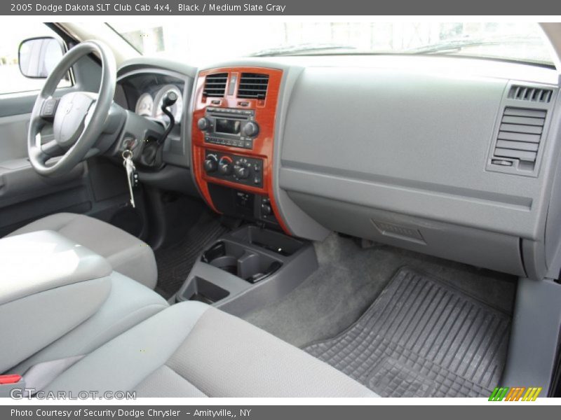 Black / Medium Slate Gray 2005 Dodge Dakota SLT Club Cab 4x4