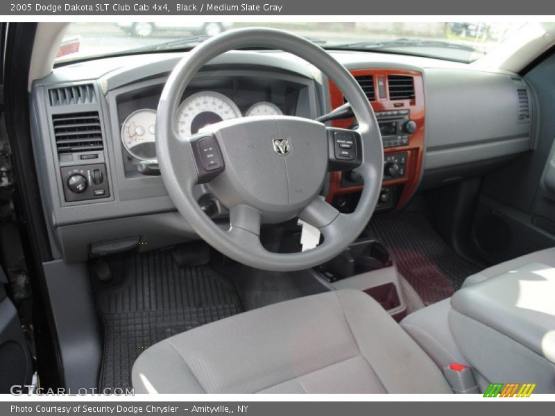 Black / Medium Slate Gray 2005 Dodge Dakota SLT Club Cab 4x4