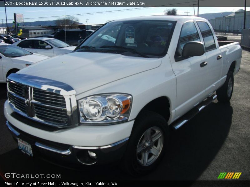 Bright White / Medium Slate Gray 2007 Dodge Ram 1500 ST Quad Cab 4x4