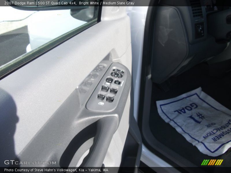Bright White / Medium Slate Gray 2007 Dodge Ram 1500 ST Quad Cab 4x4