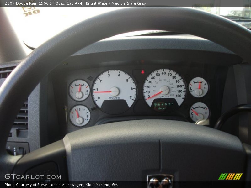 Bright White / Medium Slate Gray 2007 Dodge Ram 1500 ST Quad Cab 4x4