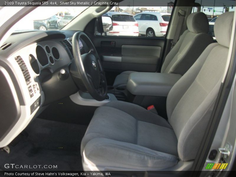 Silver Sky Metallic / Graphite Gray 2009 Toyota Sequoia SR5 4x4