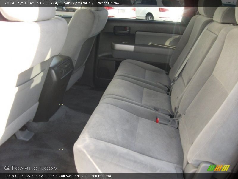 Silver Sky Metallic / Graphite Gray 2009 Toyota Sequoia SR5 4x4