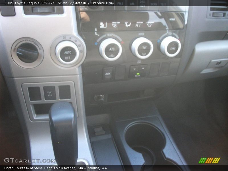 Silver Sky Metallic / Graphite Gray 2009 Toyota Sequoia SR5 4x4