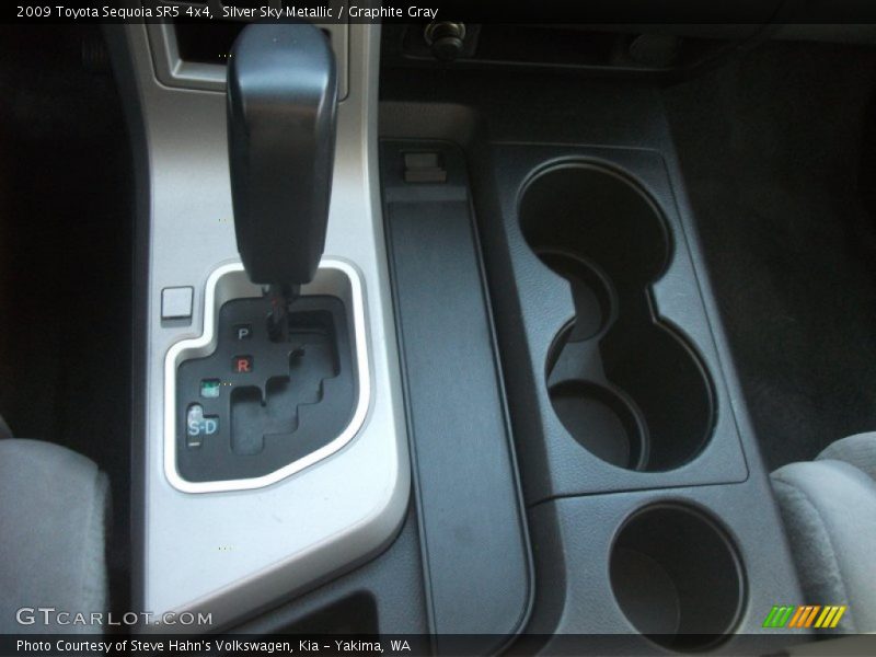Silver Sky Metallic / Graphite Gray 2009 Toyota Sequoia SR5 4x4