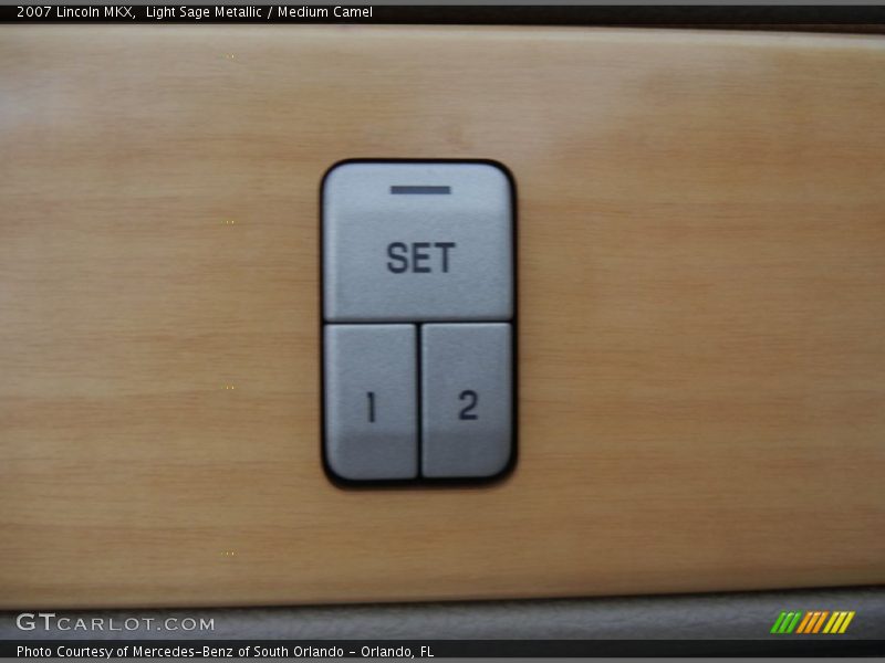 Light Sage Metallic / Medium Camel 2007 Lincoln MKX
