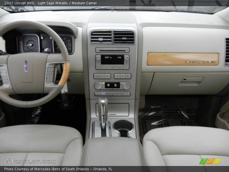 Dashboard of 2007 MKX 