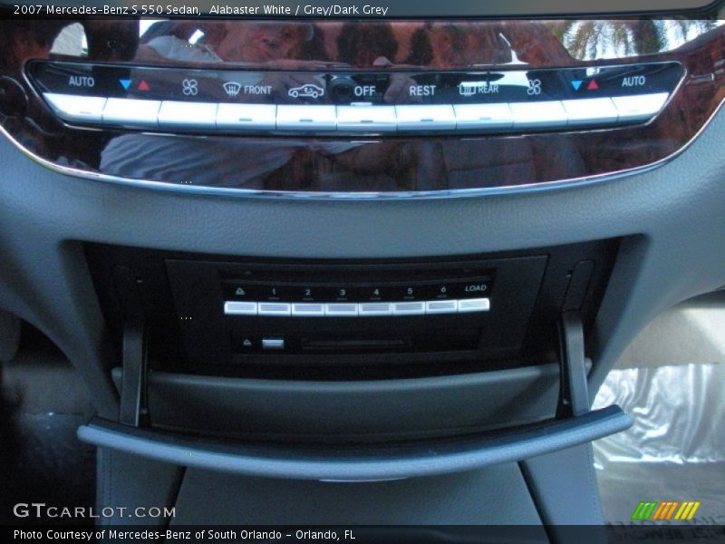 Alabaster White / Grey/Dark Grey 2007 Mercedes-Benz S 550 Sedan