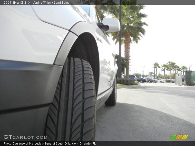 Alpine White / Sand Beige 2005 BMW X3 3.0i