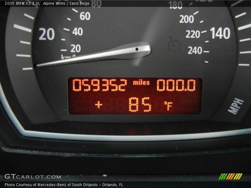 Alpine White / Sand Beige 2005 BMW X3 3.0i