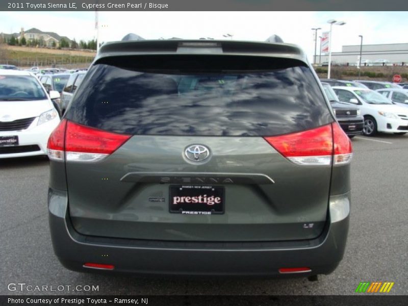 Cypress Green Pearl / Bisque 2011 Toyota Sienna LE