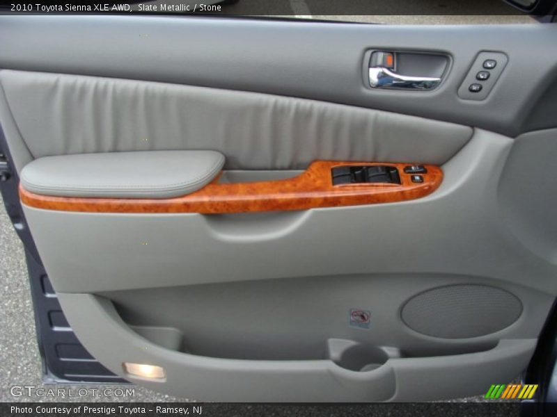 Door Panel of 2010 Sienna XLE AWD
