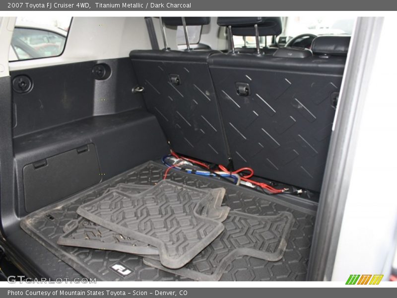 Titanium Metallic / Dark Charcoal 2007 Toyota FJ Cruiser 4WD