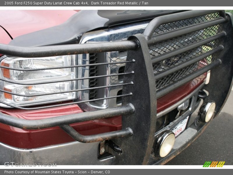 Dark Toreador Red Metallic / Tan 2005 Ford F250 Super Duty Lariat Crew Cab 4x4