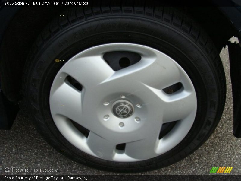 Blue Onyx Pearl / Dark Charcoal 2005 Scion xB