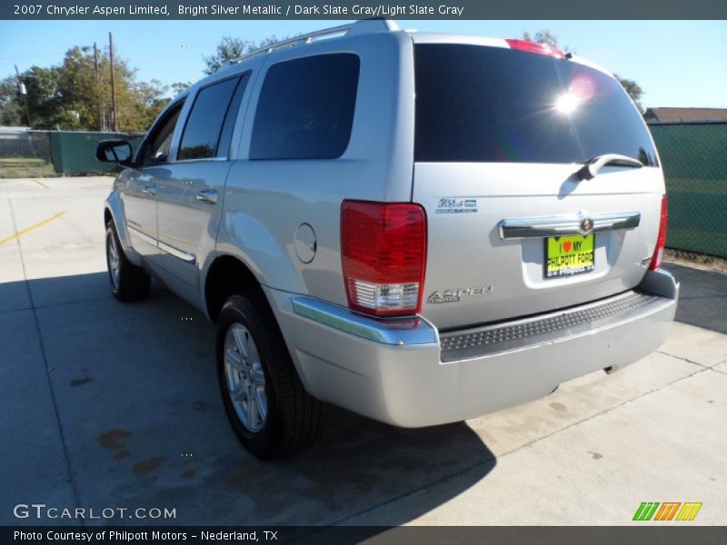 Bright Silver Metallic / Dark Slate Gray/Light Slate Gray 2007 Chrysler Aspen Limited