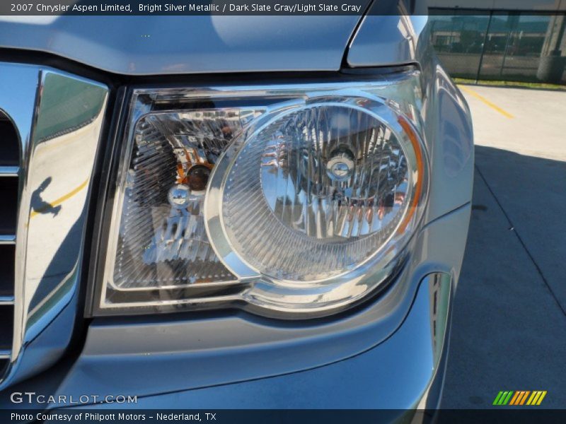 Bright Silver Metallic / Dark Slate Gray/Light Slate Gray 2007 Chrysler Aspen Limited