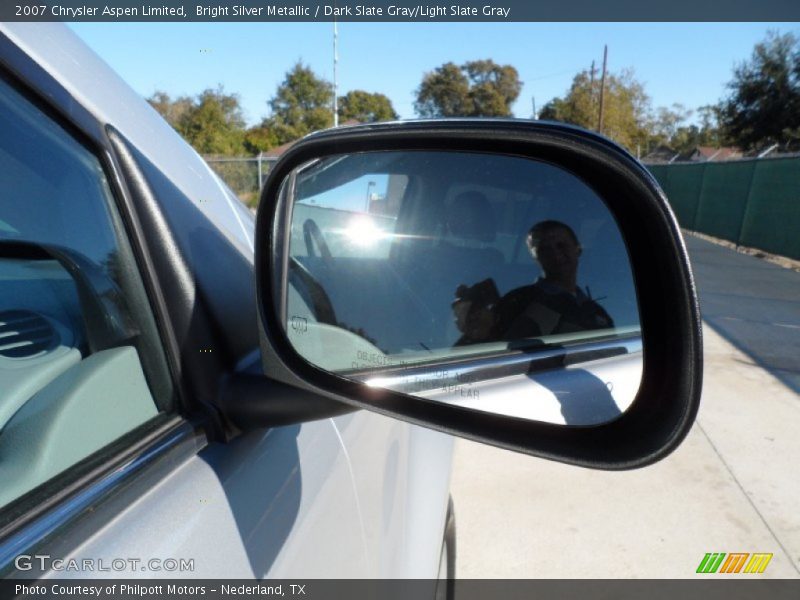 Bright Silver Metallic / Dark Slate Gray/Light Slate Gray 2007 Chrysler Aspen Limited