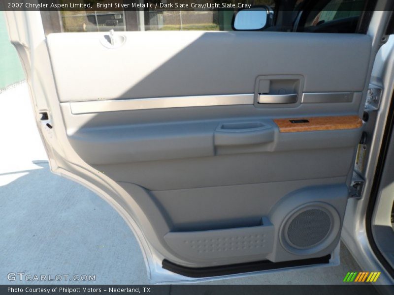 Bright Silver Metallic / Dark Slate Gray/Light Slate Gray 2007 Chrysler Aspen Limited