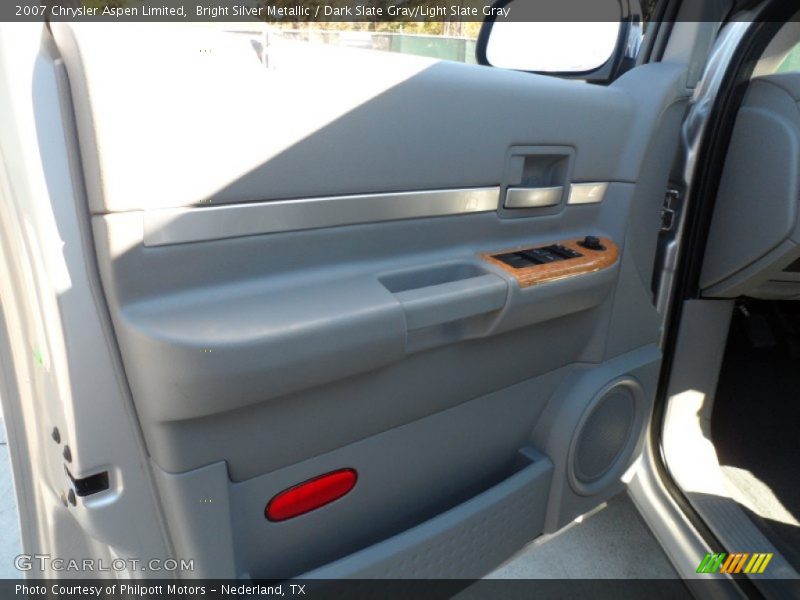 Bright Silver Metallic / Dark Slate Gray/Light Slate Gray 2007 Chrysler Aspen Limited