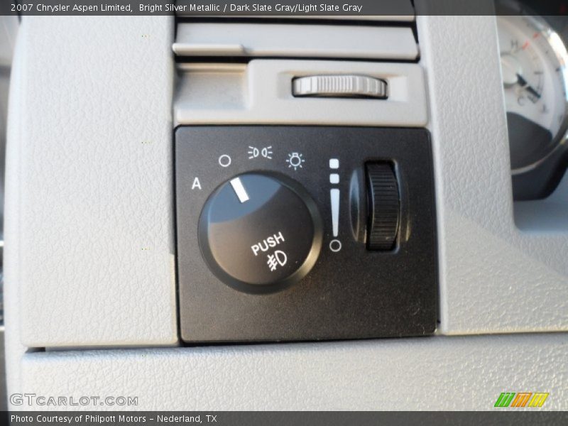 Bright Silver Metallic / Dark Slate Gray/Light Slate Gray 2007 Chrysler Aspen Limited