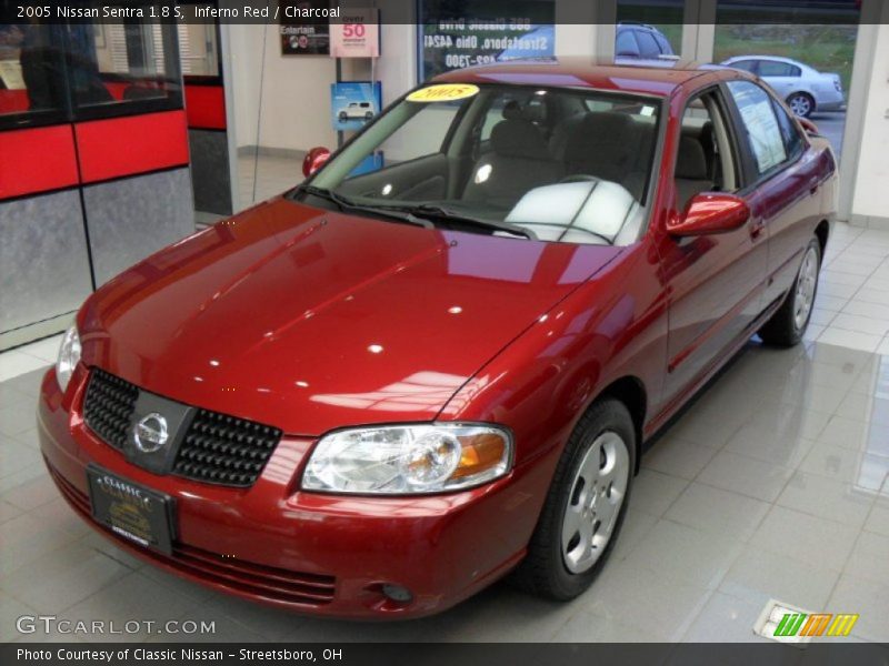 Inferno Red / Charcoal 2005 Nissan Sentra 1.8 S