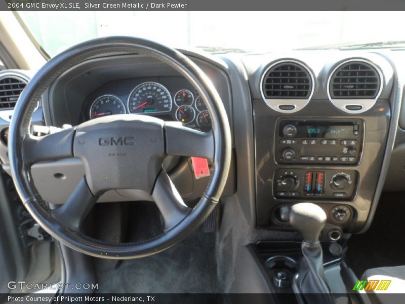 Dashboard of 2004 Envoy XL SLE