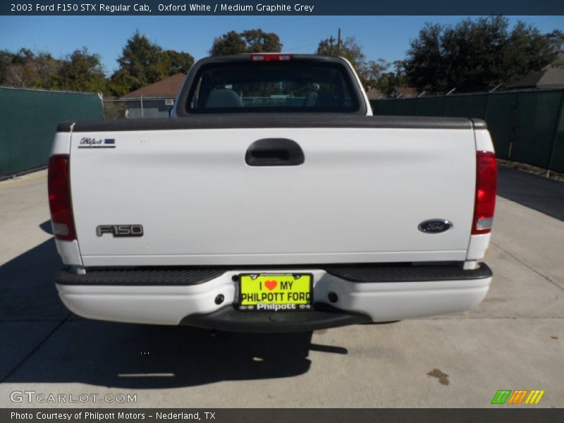 Oxford White / Medium Graphite Grey 2003 Ford F150 STX Regular Cab