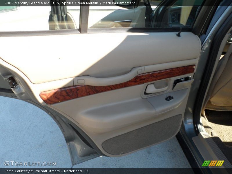 Spruce Green Metallic / Medium Parchment 2002 Mercury Grand Marquis LS