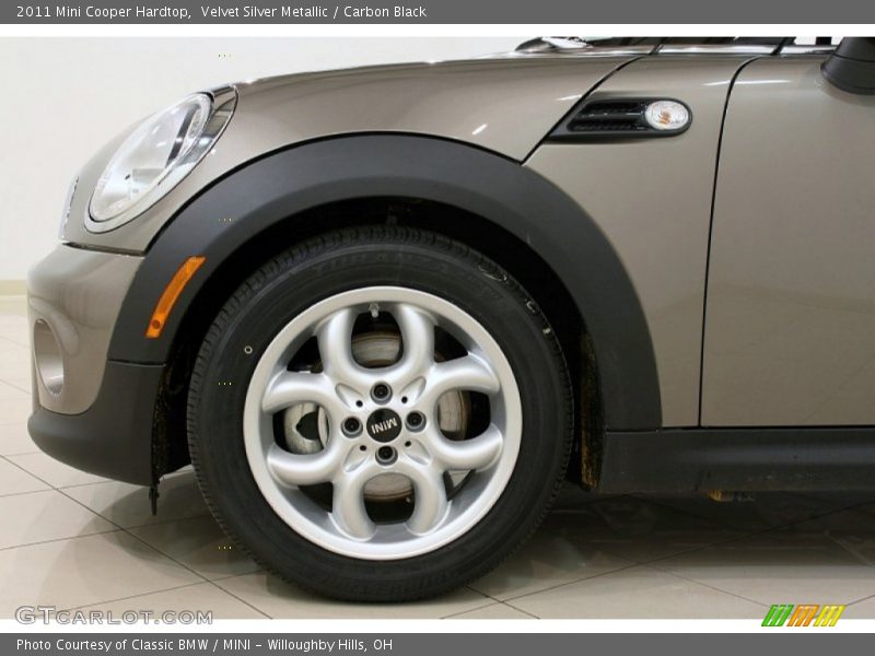 Velvet Silver Metallic / Carbon Black 2011 Mini Cooper Hardtop