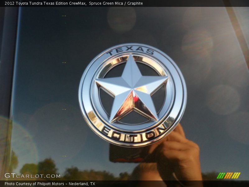 Texas Edition Badge - 2012 Toyota Tundra Texas Edition CrewMax