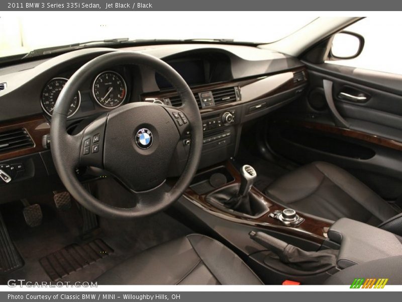 Dashboard of 2011 3 Series 335i Sedan