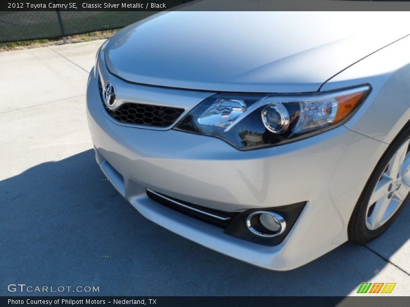 Classic Silver Metallic / Black 2012 Toyota Camry SE