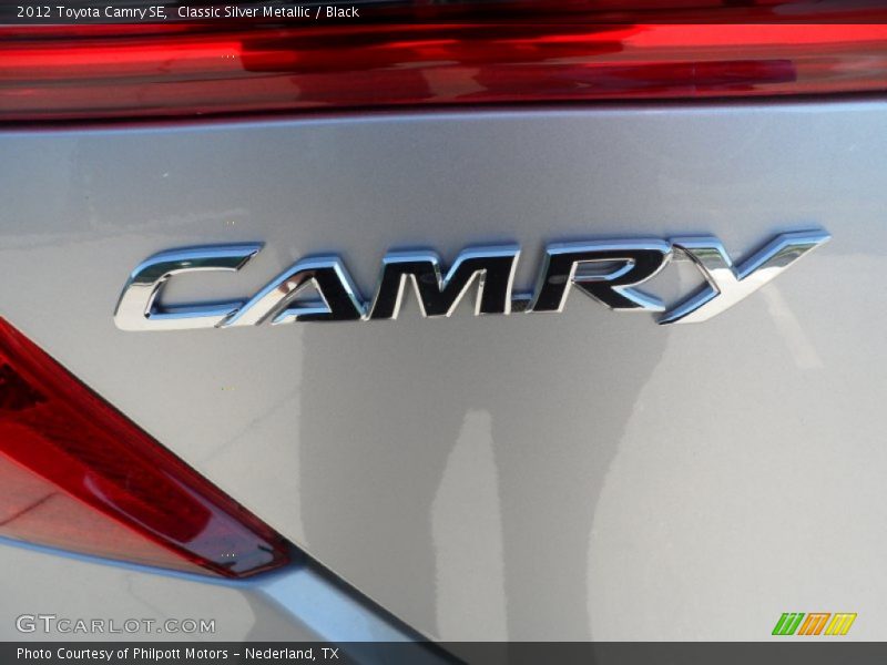Classic Silver Metallic / Black 2012 Toyota Camry SE