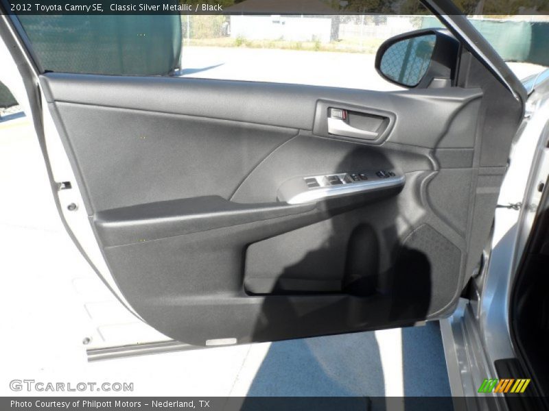 Classic Silver Metallic / Black 2012 Toyota Camry SE