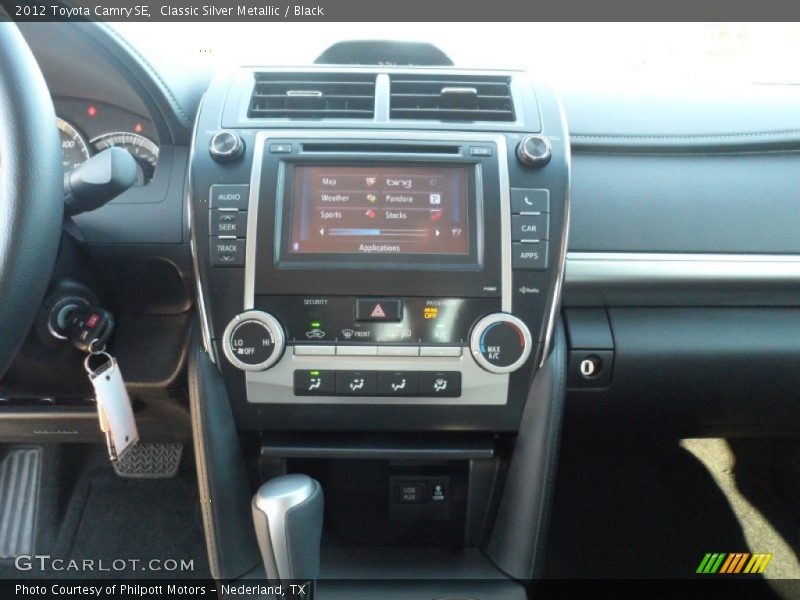Classic Silver Metallic / Black 2012 Toyota Camry SE