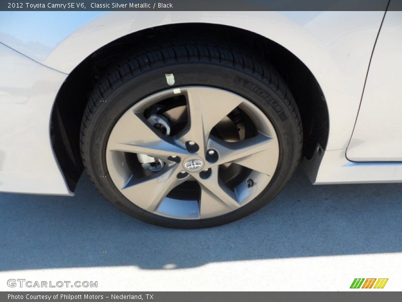 Classic Silver Metallic / Black 2012 Toyota Camry SE V6