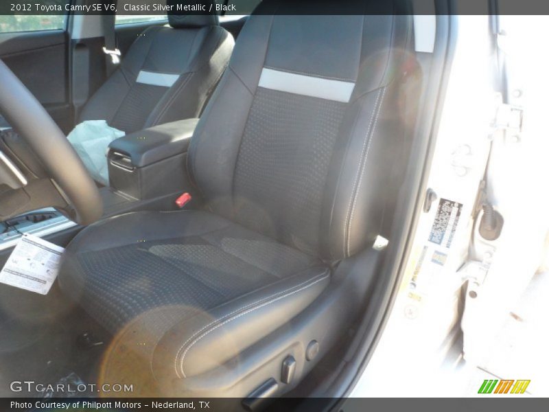 Classic Silver Metallic / Black 2012 Toyota Camry SE V6