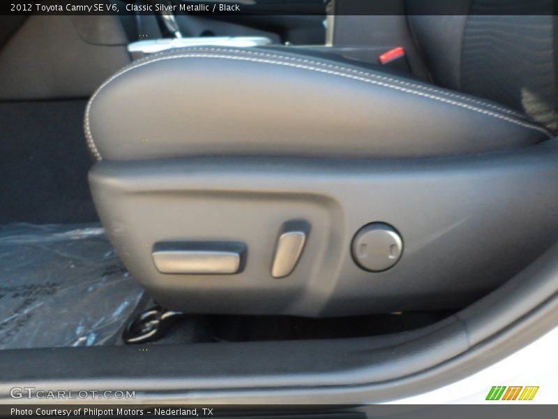 Classic Silver Metallic / Black 2012 Toyota Camry SE V6