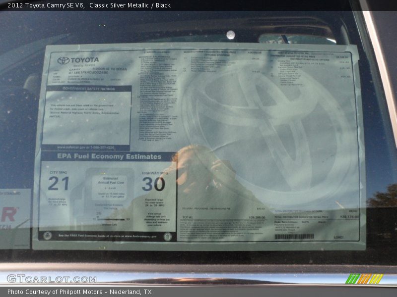 Classic Silver Metallic / Black 2012 Toyota Camry SE V6