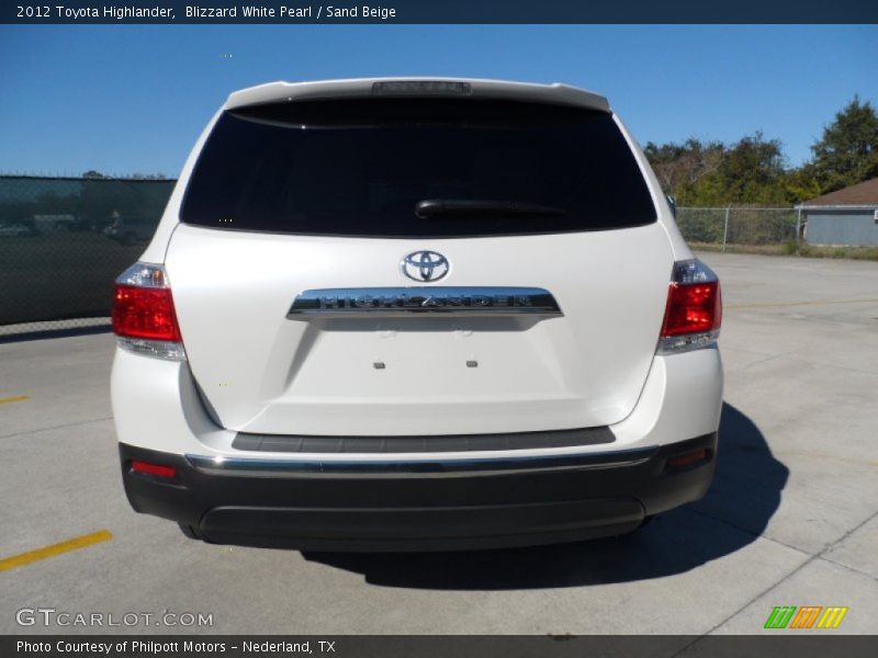 Blizzard White Pearl / Sand Beige 2012 Toyota Highlander